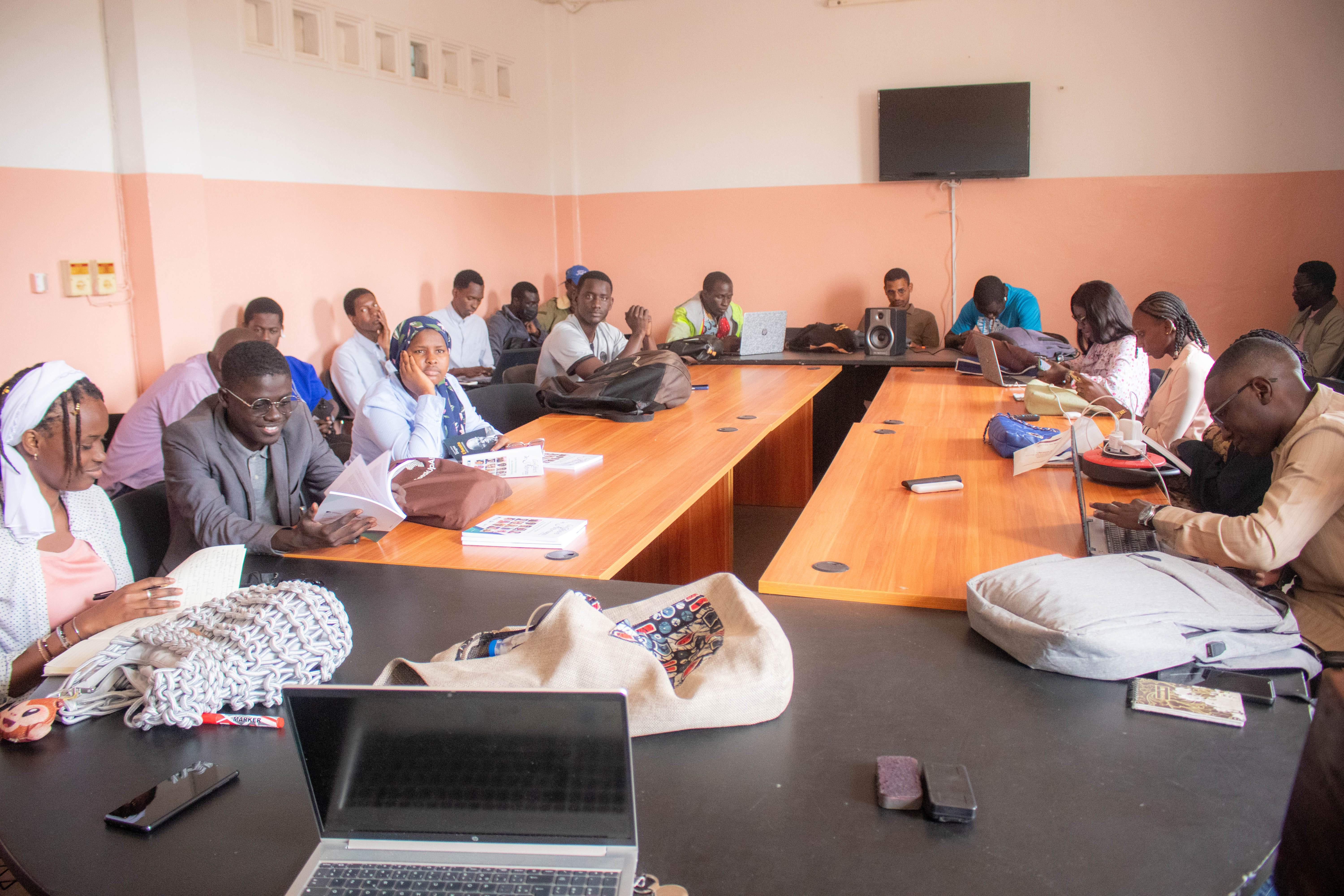 Médias sénégalais : Une présence des femmes plus quantitative que qualitative   