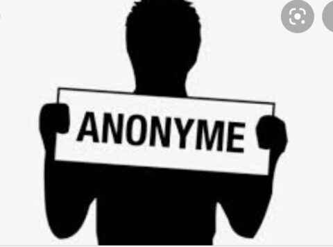 Confidences des anonymes qui se lâchent dans les groupes Facebook   
